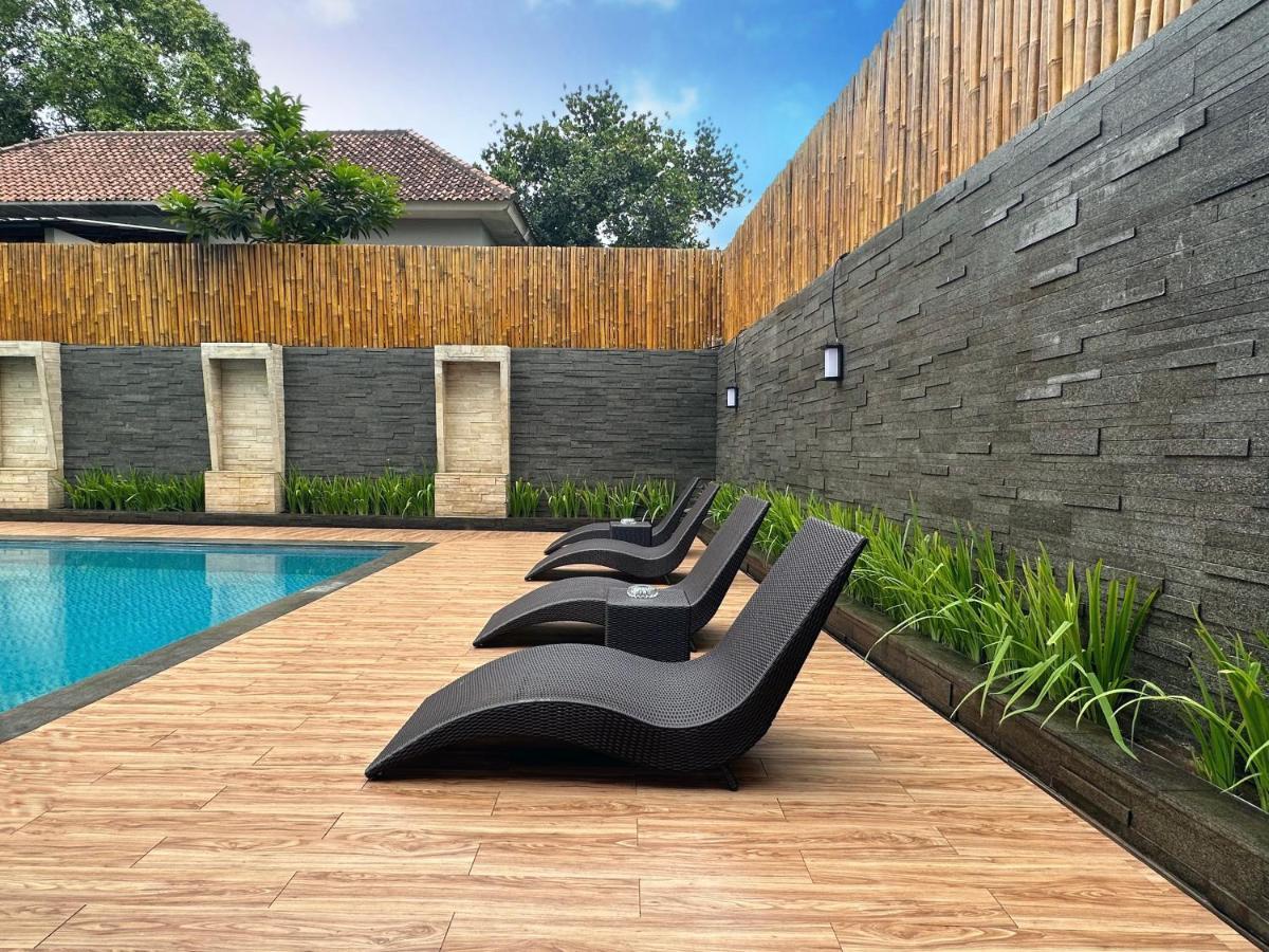 Yasmin Hotel Karawaci Tangerang Exterior photo
